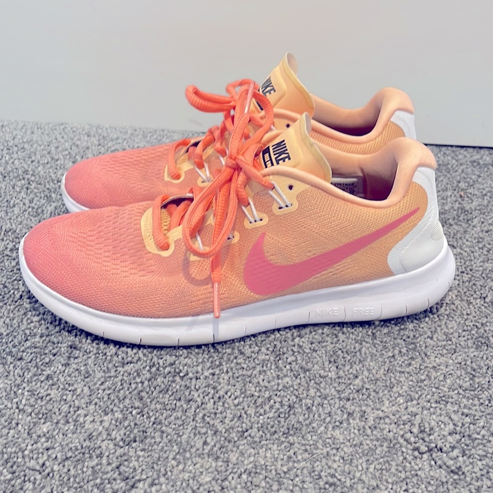 Custom Nike free runs